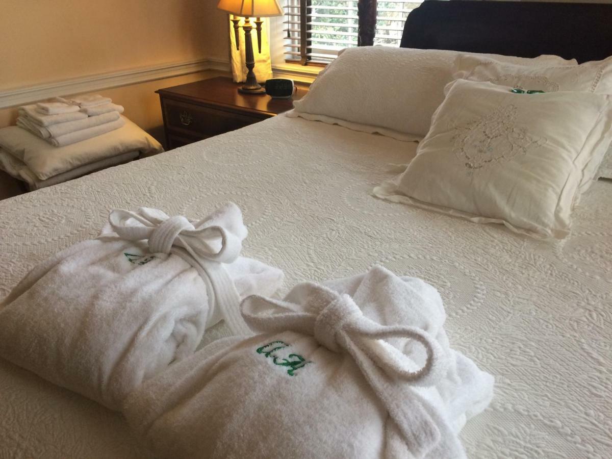 Ascot House Bed & Breakfast Marietta ภายนอก รูปภาพ